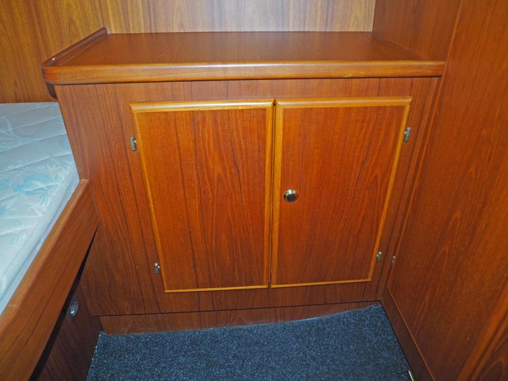 Aft cabin, Accommodation
